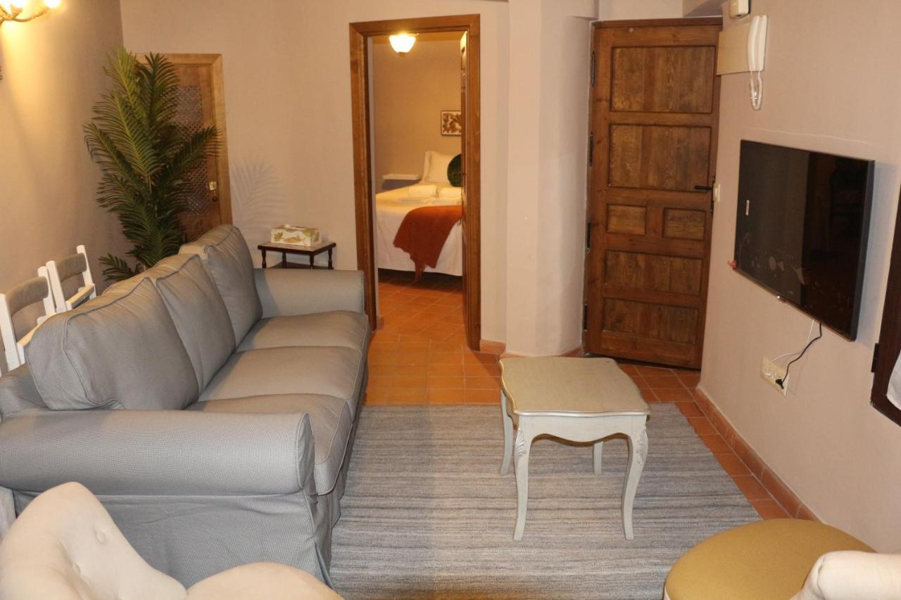 Apartamentos Coliseo Toledo Dış mekan fotoğraf